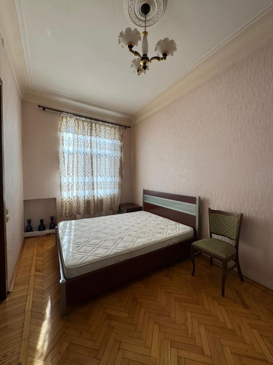 İcarəyə verilir 3 otaqlı köhnə tikili 85 m² — Mənzil, Bakı