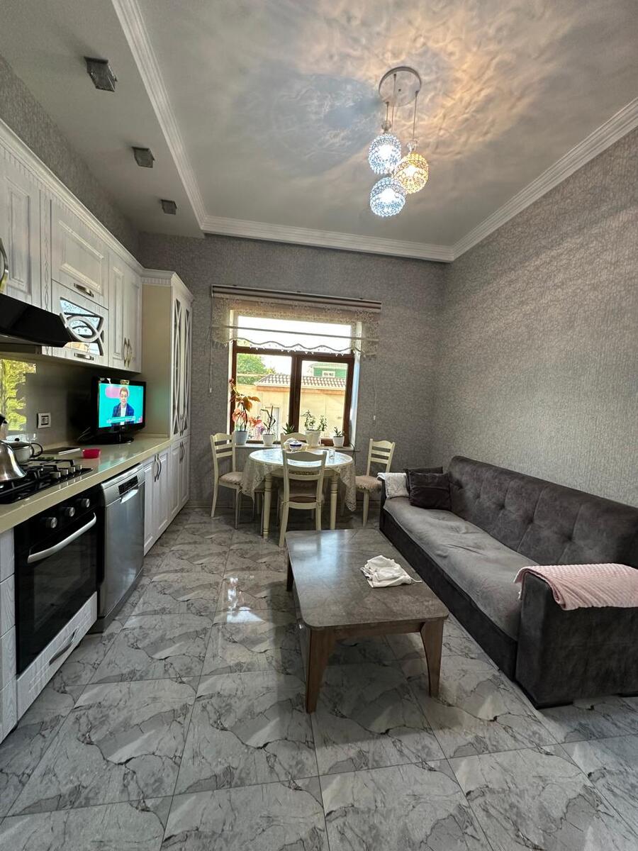Satılır 6 otaqlı həyət evi/bağ evi 350 m² — Ev, villa, Bakı (12)