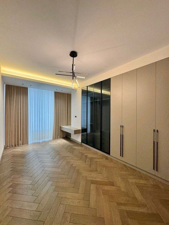 Satılır 4 otaqlı yeni tikili 200 m² — Mənzil, Bakı (11)
