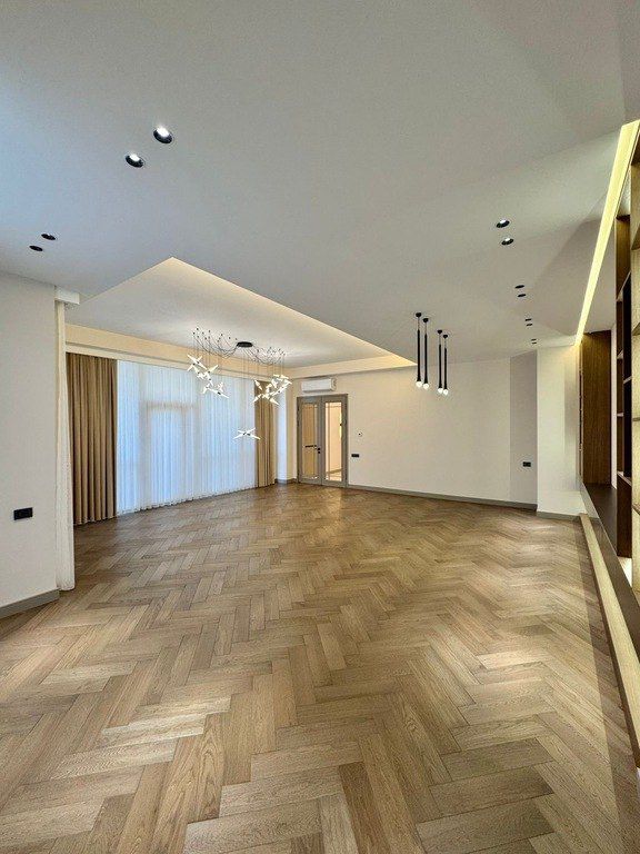 Satılır 4 otaqlı yeni tikili 200 m² — Mənzil, Bakı (6)