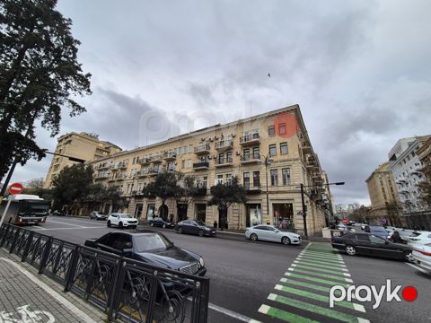 İcarəyə verilir 2 otaqlı köhnə tikili 80 m²
