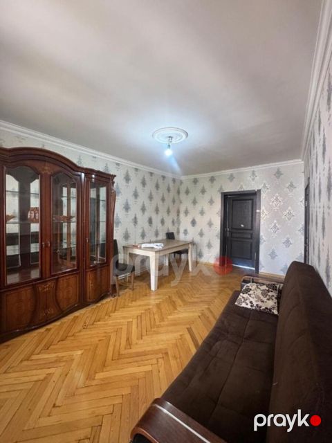 Satılır 3 otaqlı köhnə tikili 70 m²
