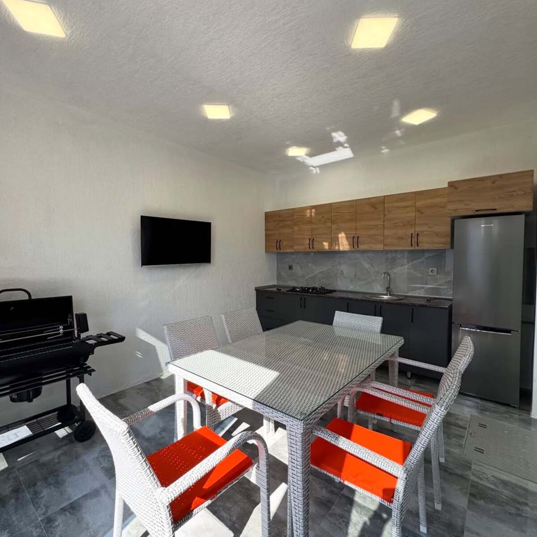 Satılır 4 otaqlı həyət evi/bağ evi 270 m² — Ev, villa, Bakı (3)