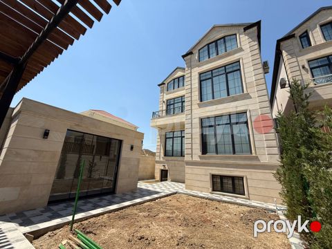 Satılır 6 otaqlı həyət evi/bağ evi 520 m²