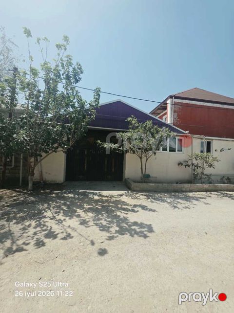 Satılır 6 otaqlı həyət evi/bağ evi 200 m²