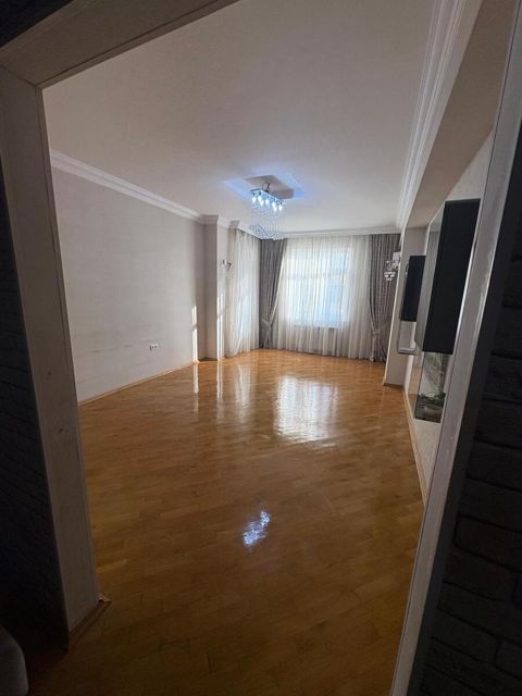 Satılır 3 otaqlı yeni tikili 90 m² — Bakı