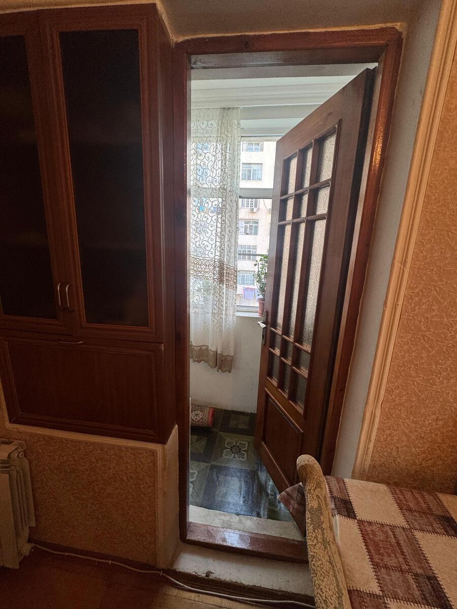 Satılır 2 otaqlı köhnə tikili 60 m² — Mənzil, Bakı (8)