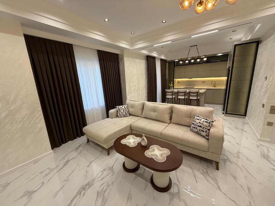 İcarəyə verilir 4 otaqlı yeni tikili 140 m² — Mənzil, Bakı (5)