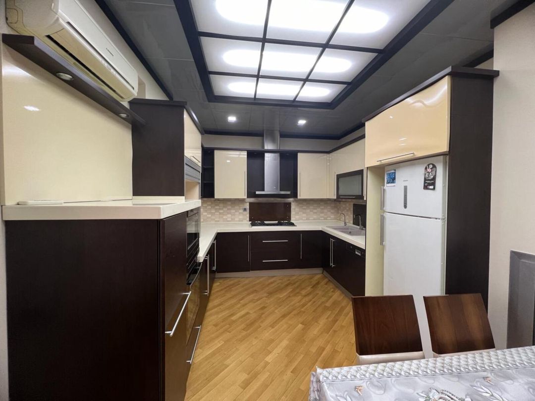 İcarəyə verilir 3 otaqlı yeni tikili 135 m² — Mənzil, Bakı (11)
