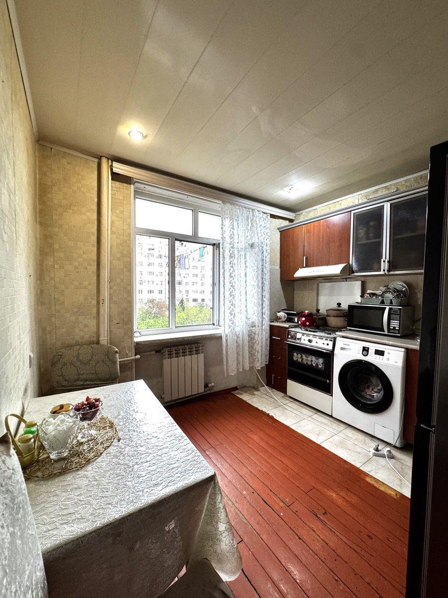 Satılır 2 otaqlı köhnə tikili 65 m² — Mənzil, Bakı (3)