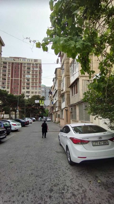 Satılır 3 otaqlı köhnə tikili 70 m² — Bakı