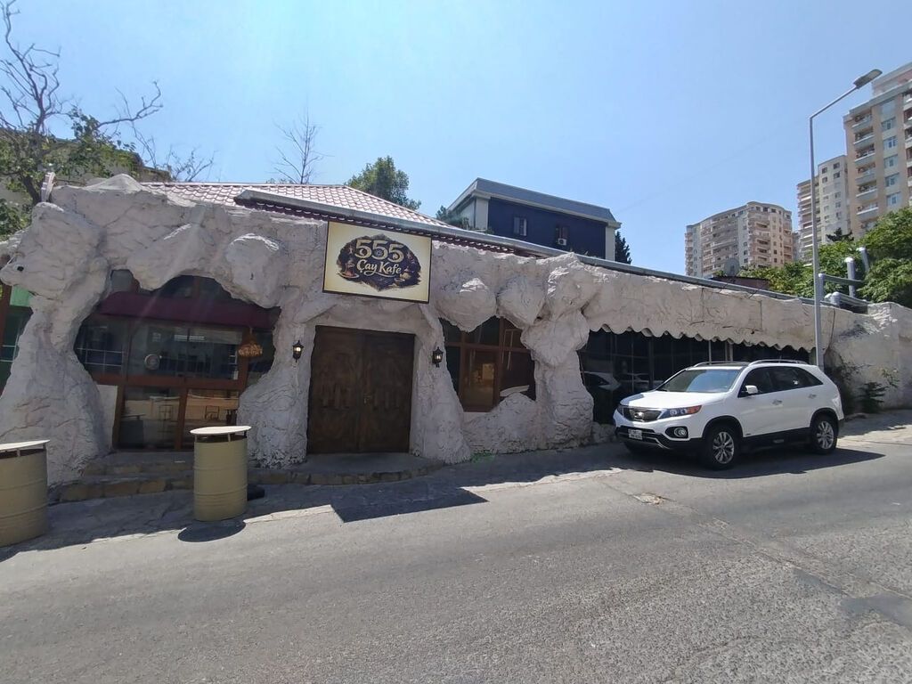 Yasamalda elmlər metrosu yanında zahid xəlilov küçəsində hazır — Daşınmaz əmlak, Bakı