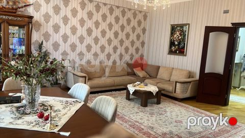 İcarəyə verilir 3 otaqlı yeni tikili 150 m²