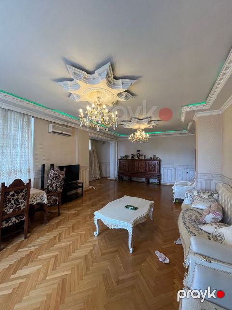 Satılır 4 otaqlı yeni tikili 170 m²
