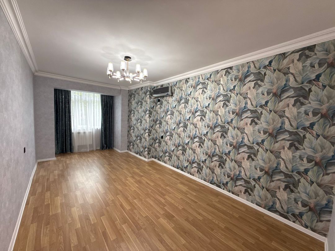 Satılır 4 otaqlı köhnə tikili 110 m² — Mənzil, Bakı (3)