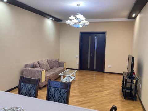 İcarəyə verilir 3 otaqlı yeni tikili 135 m² — Bakı