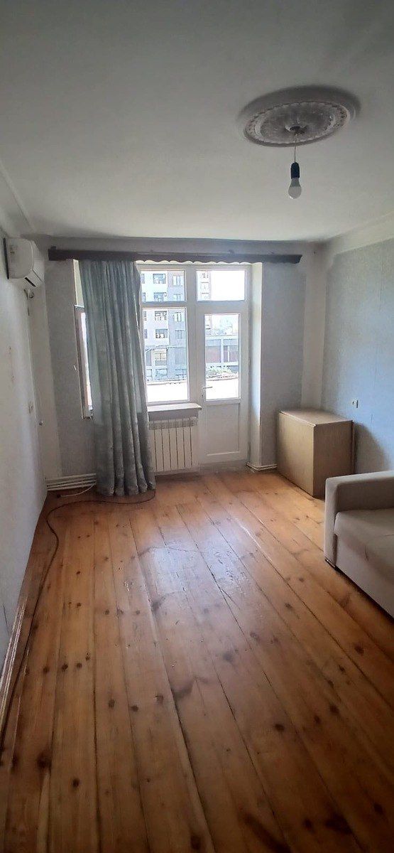 Satılır 2 otaqlı köhnə tikili 46 m² — Mənzil, Bakı (2)