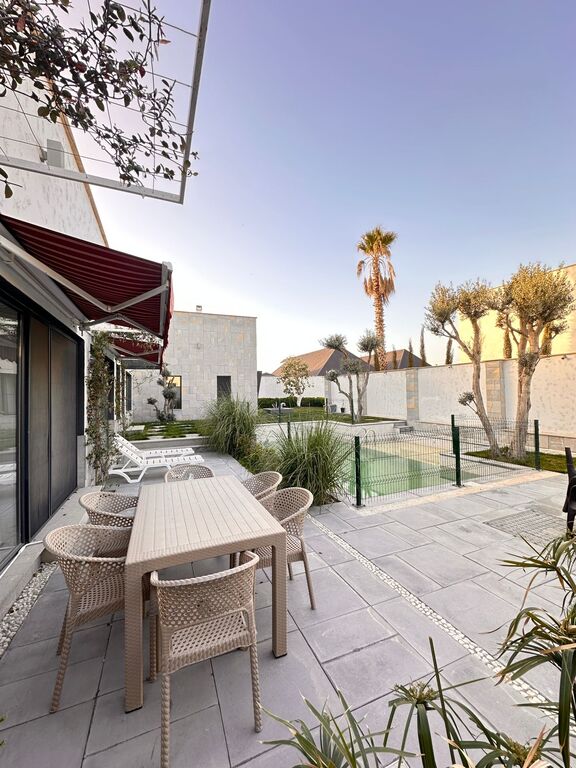 Satılır 5 otaqlı həyət evi/bağ evi 300 m² — Ev, villa, Bakı (5)