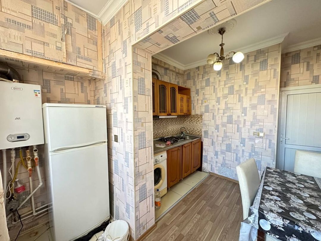 Satılır 1 otaqlı köhnə tikili 40 m² — Mənzil, Bakı (10)