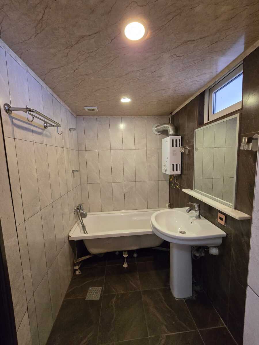Satılır 5 otaqlı köhnə tikili 170 m² — Mənzil, Bakı (11)