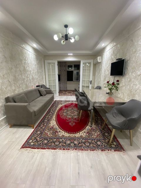 İcarəyə verilir 3 otaqlı köhnə tikili 55 m²