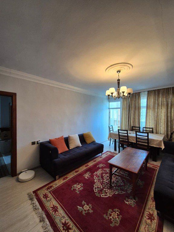 Satılır 2 otaqlı köhnə tikili 60 m² — Mənzil, Bakı