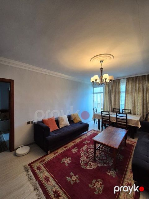 Satılır 2 otaqlı köhnə tikili 60 m²