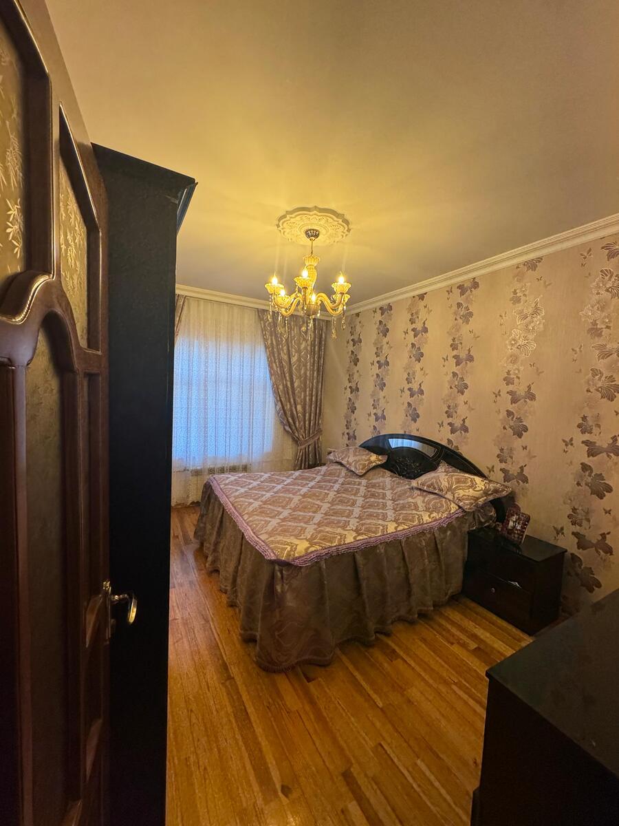 Satılır 4 otaqlı köhnə tikili 82 m² — Mənzil, Bakı (8)