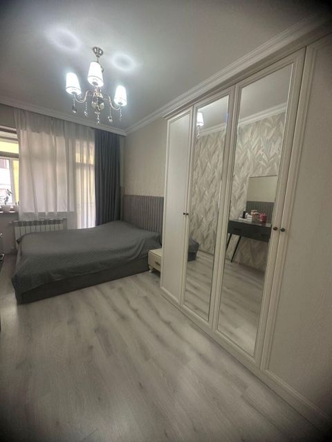 Yataq desti satilir. Qiymet 660 azn. Unvan: Xırdalan _&M1 — Mehdiabad