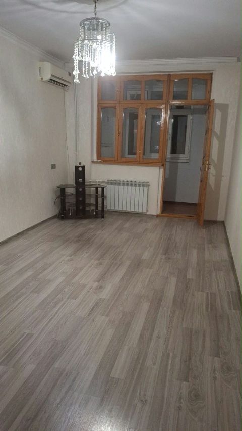 İcarəyə verilir 2 otaqlı köhnə tikili 55 m² — Sumqayıt