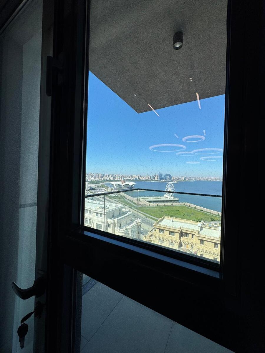 Satılır 4 otaqlı yeni tikili 175 m² — Mənzil, Bakı (2)