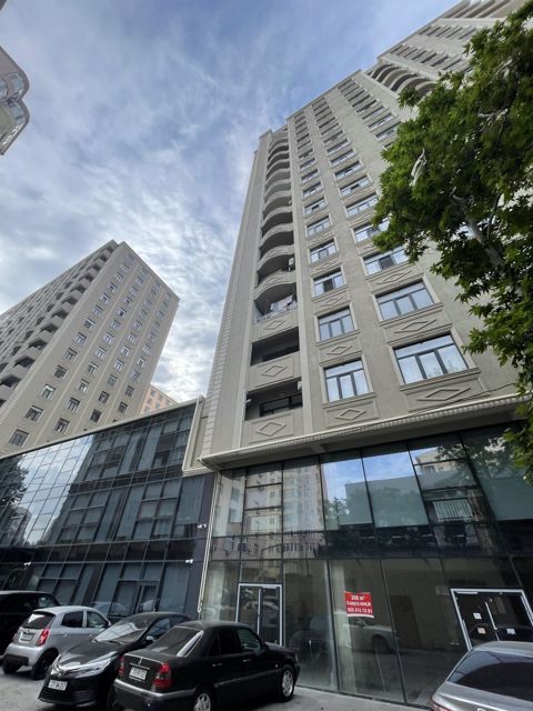 Satılır 2 otaqlı yeni tikili 90 m² — Bakı