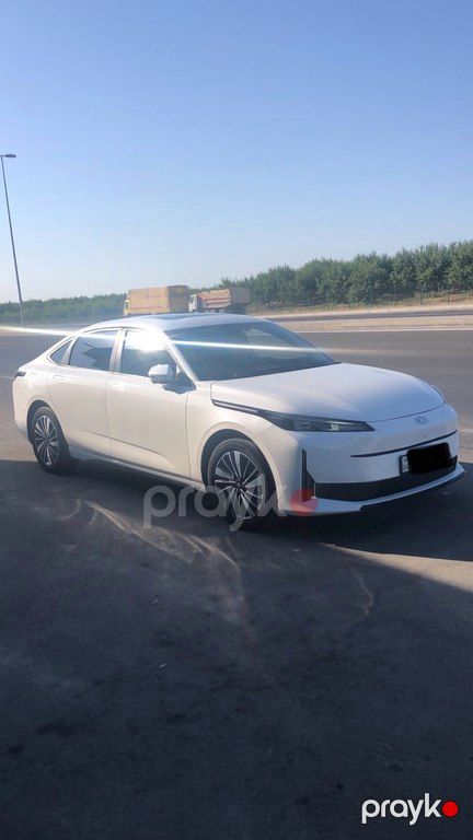 Changan Qiyuan A05, 1.5 L, 9.07 kWh, 2024 il, 83 000 km