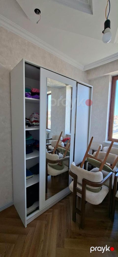 Dolab 400azn satılır. Bir neçə gün ərzində evdən çıxmalıdı — Digah