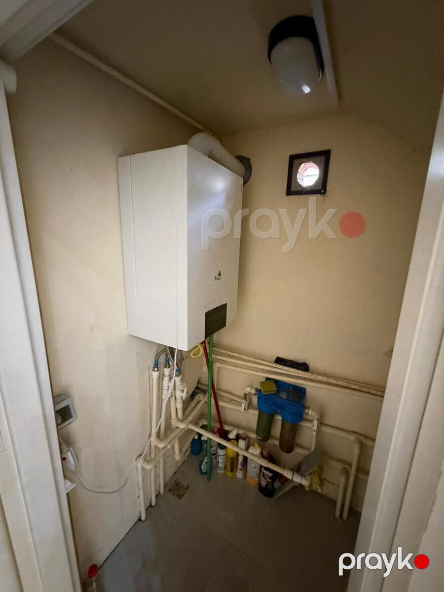 Satılır 4 otaqlı köhnə tikili 213 m² — Mənzil, Bakı (9)