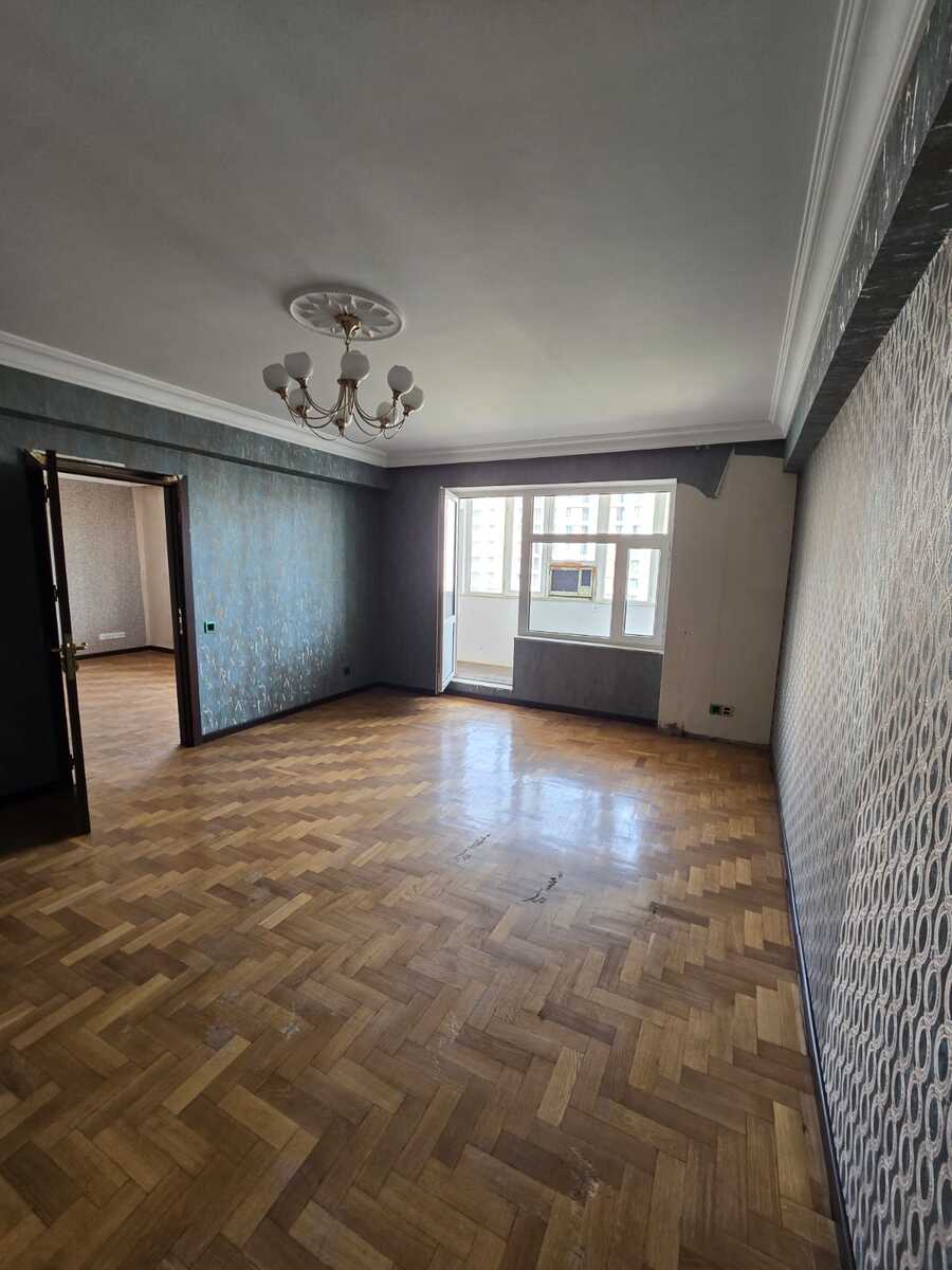Satılır 5 otaqlı köhnə tikili 170 m² — Mənzil, Bakı (5)