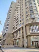 Satılır 4 otaqlı yeni tikili 221 m² — Ilqar A.