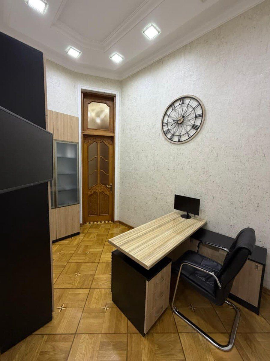 Satılır 7 otaqlı köhnə tikili 450 m² — Mənzil, Bakı (3)
