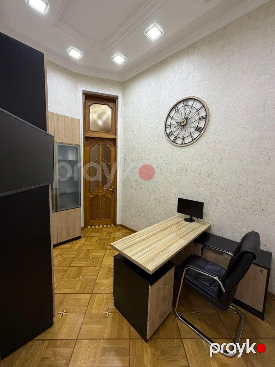 Satılır 7 otaqlı köhnə tikili 450 m² — Mənzil, Bakı (12)