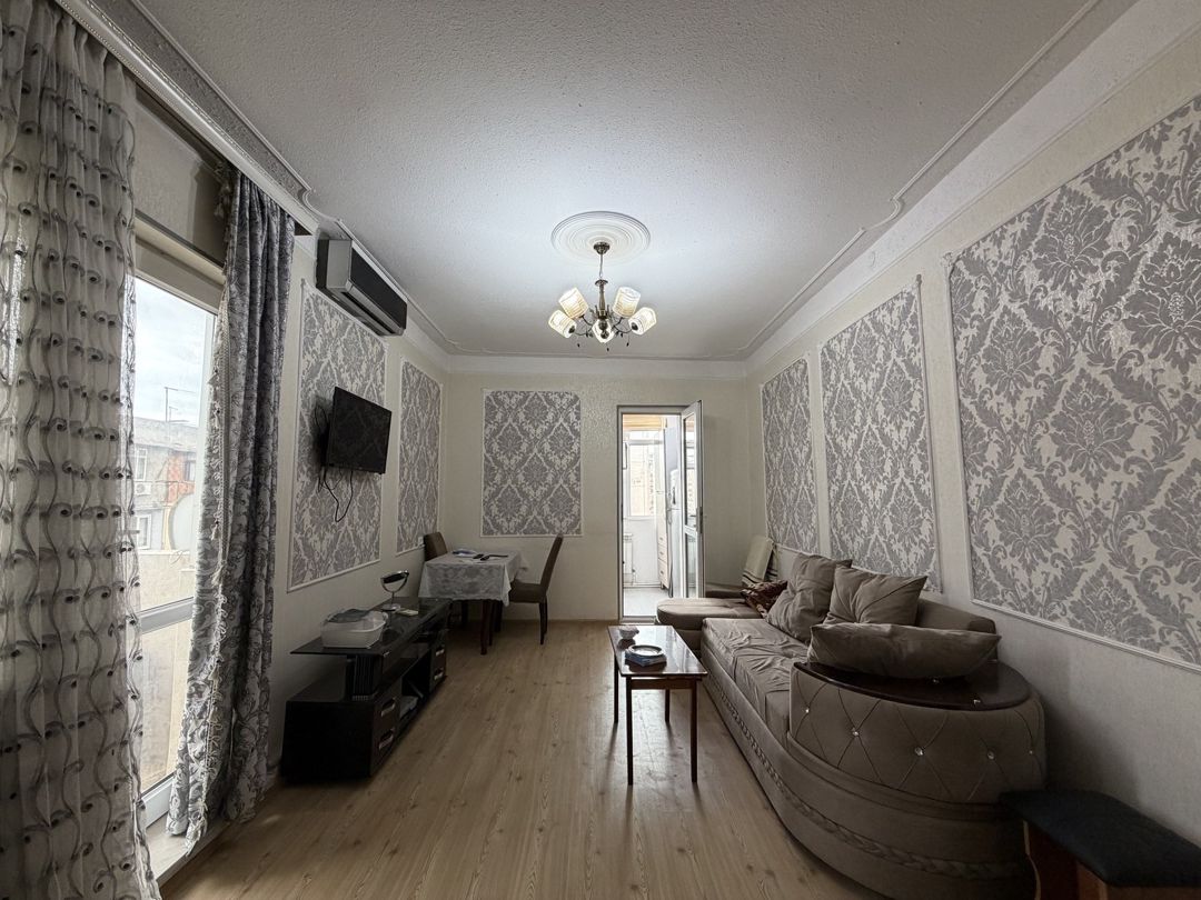 Satılır 2 otaqlı köhnə tikili 50 m² — Mənzil, Bakı (3)