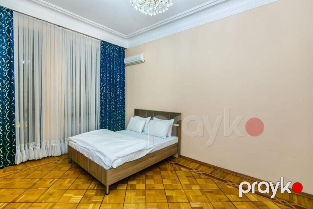 Satılır 5 otaqlı köhnə tikili 320 m² — Mənzil, Bakı (7)