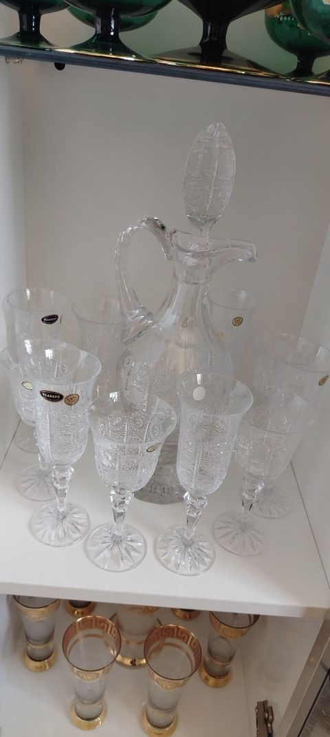 Tom qabları — Bakı