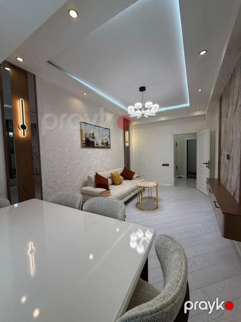 Satılır 2 otaqlı yeni tikili 70 m²