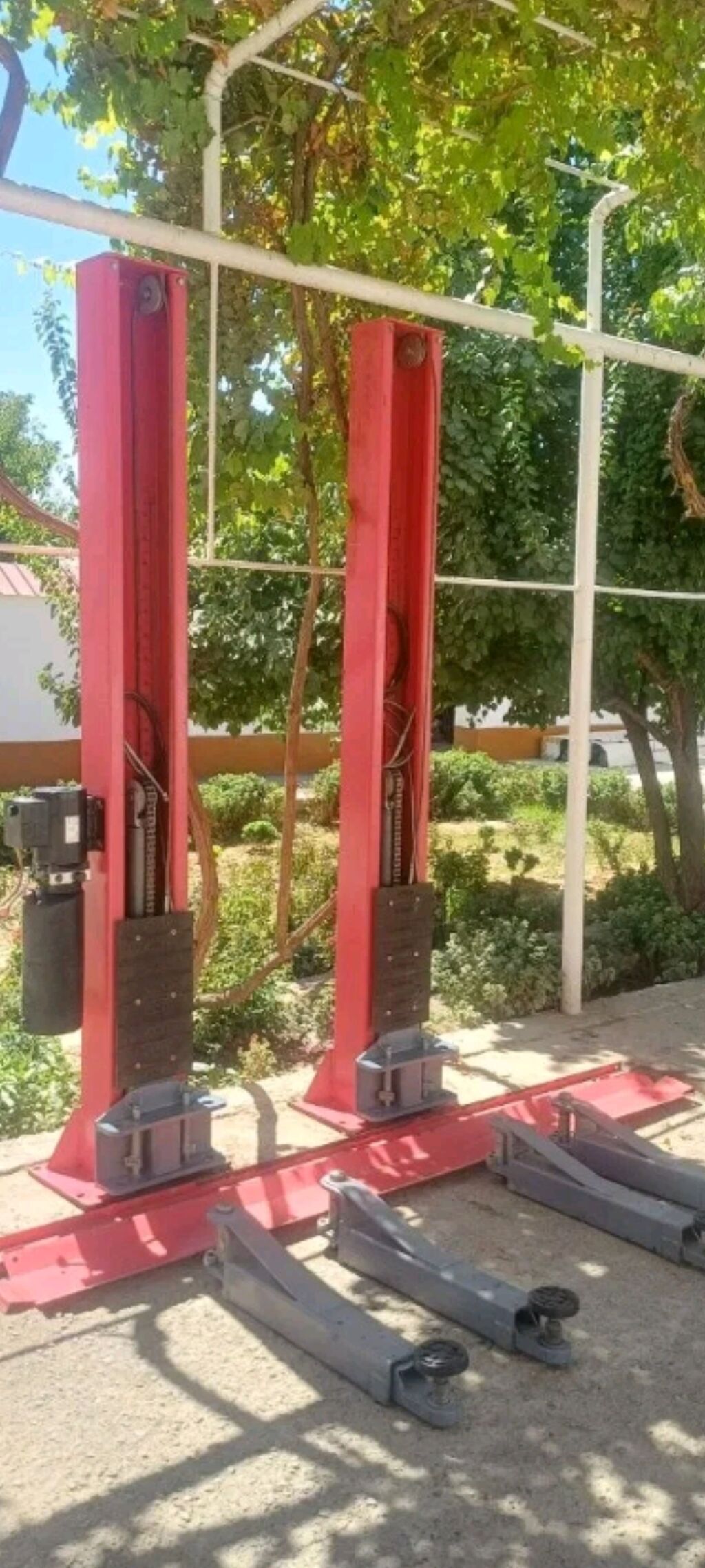 Avtoserviz üçün padyomnik satılır 3 ton yarımlıq — Biznes və avadanlıq, Bakı (4)
