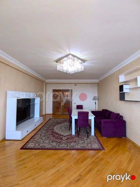 İcarəyə verilir 4 otaqlı yeni tikili 150 m²