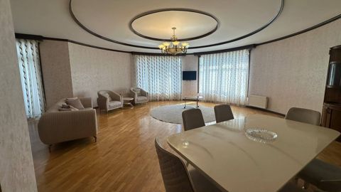 İcarəyə verilir 5 otaqlı yeni tikili 240 m² — Bakı