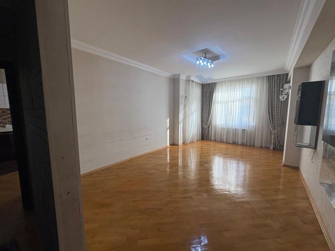 Satılır 3 otaqlı yeni tikili 90 m² — Mənzil, Bakı (2)