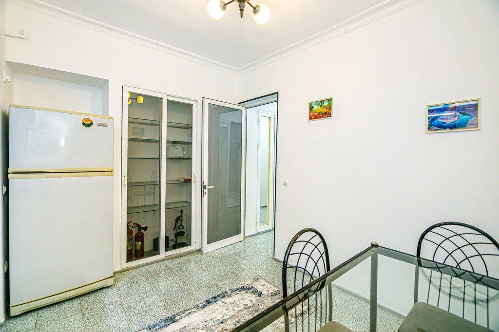 İcarəyə verilir 3 otaqlı köhnə tikili 103 m² — Mənzil, Bakı (6)