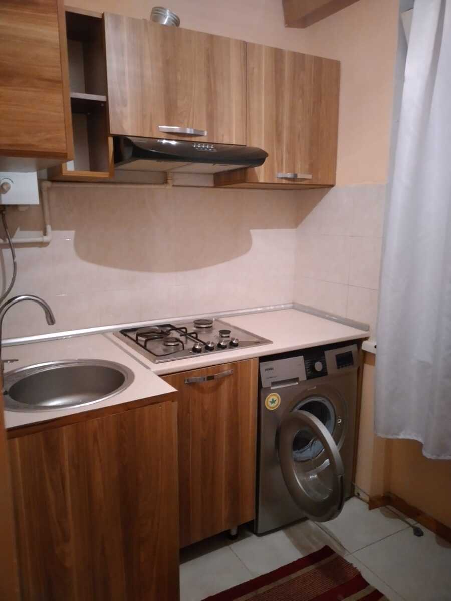 İcarəyə verilir 2 otaqlı köhnə tikili 65 m² — Mənzil, Bakı (8)