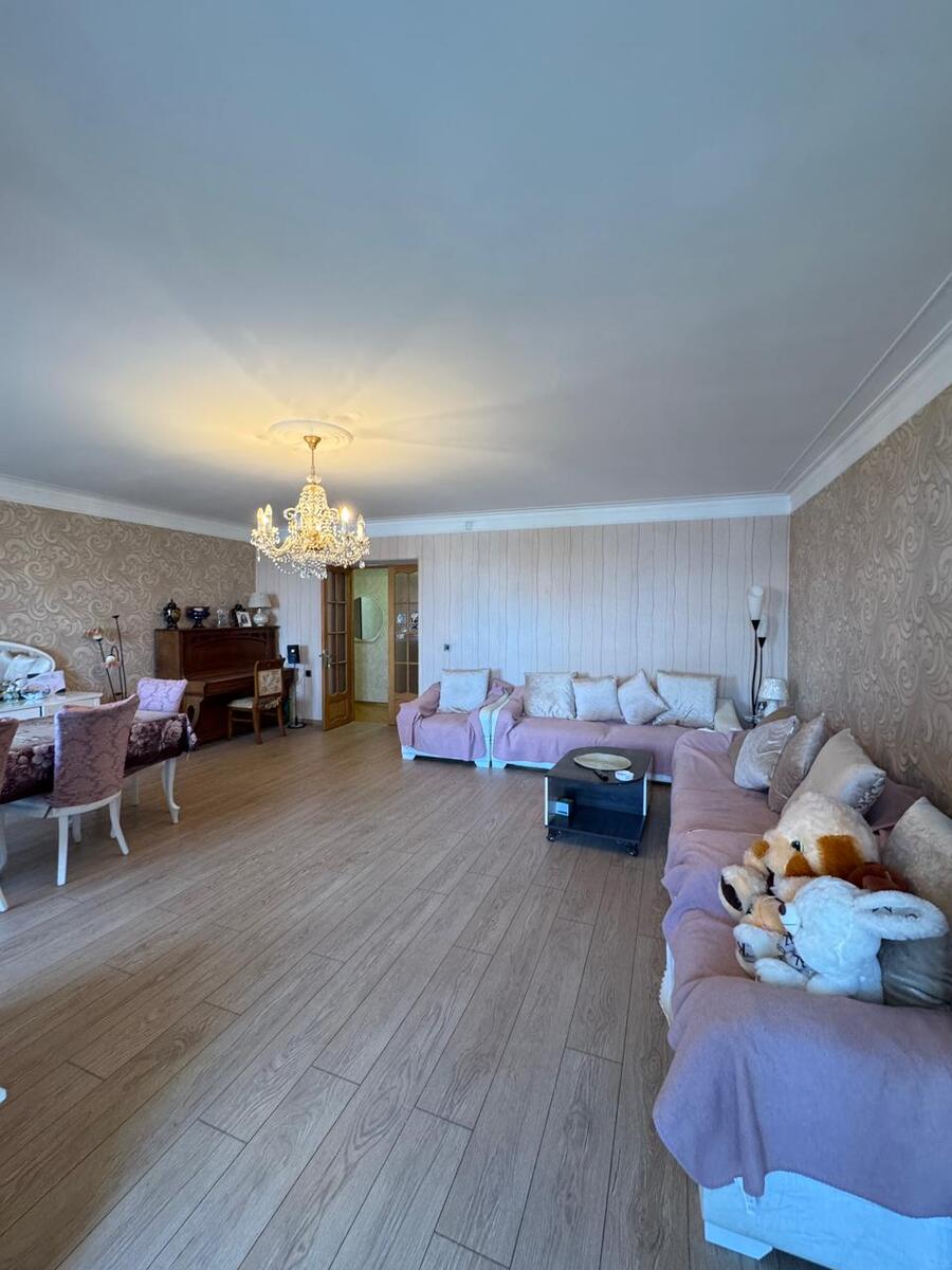 Satılır 3 otaqlı köhnə tikili 130 m² — Mənzil, Bakı (3)